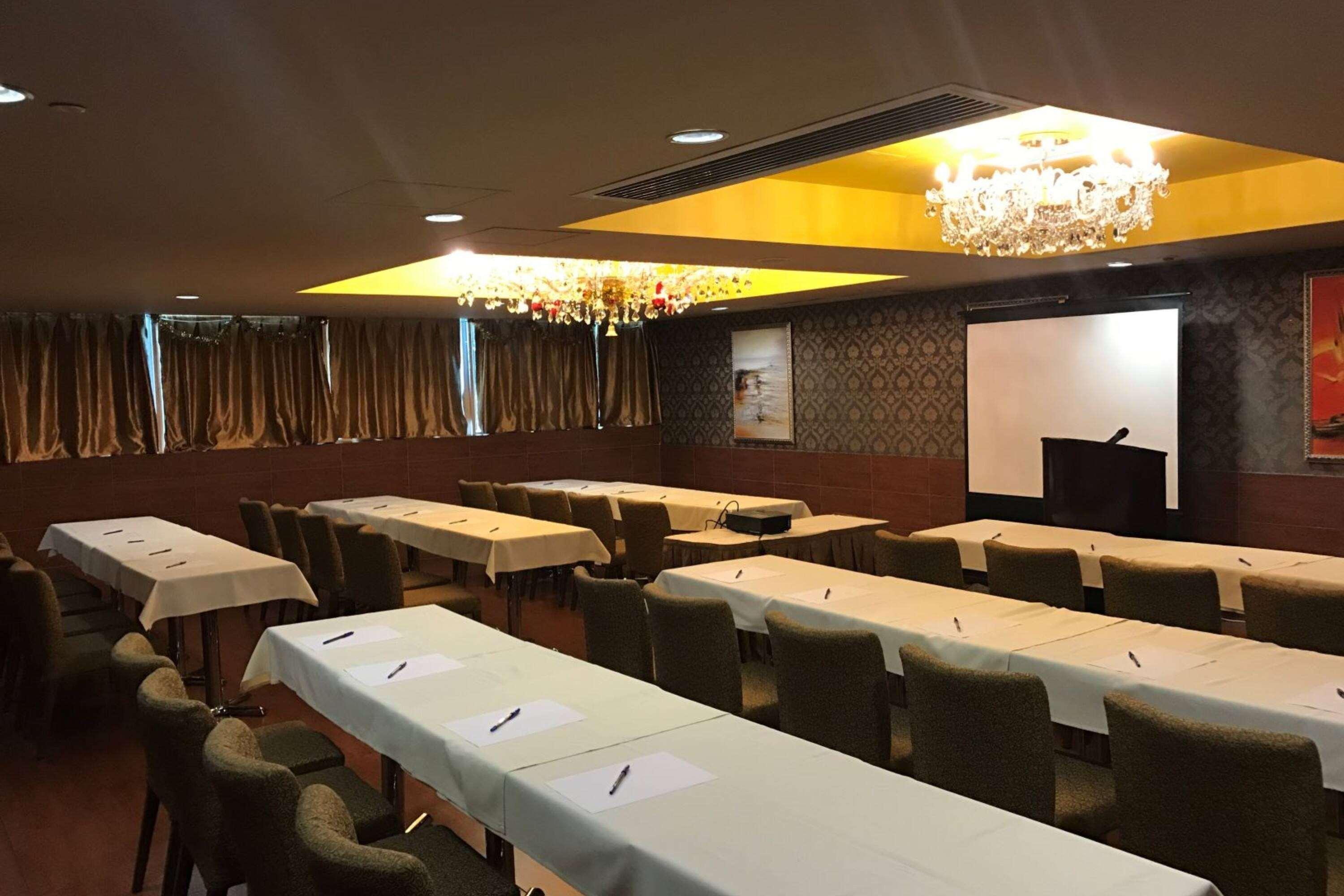 Hotel Ramada Grand Tsim Sha Tsui 4*