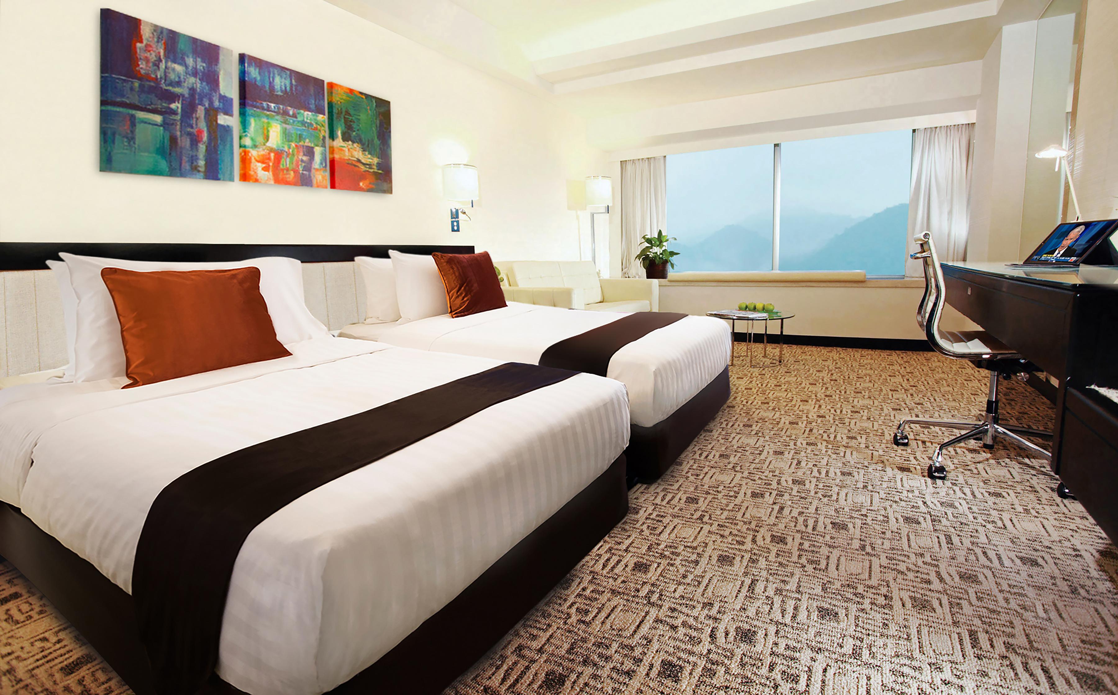 Hotel Regal Riverside 4*