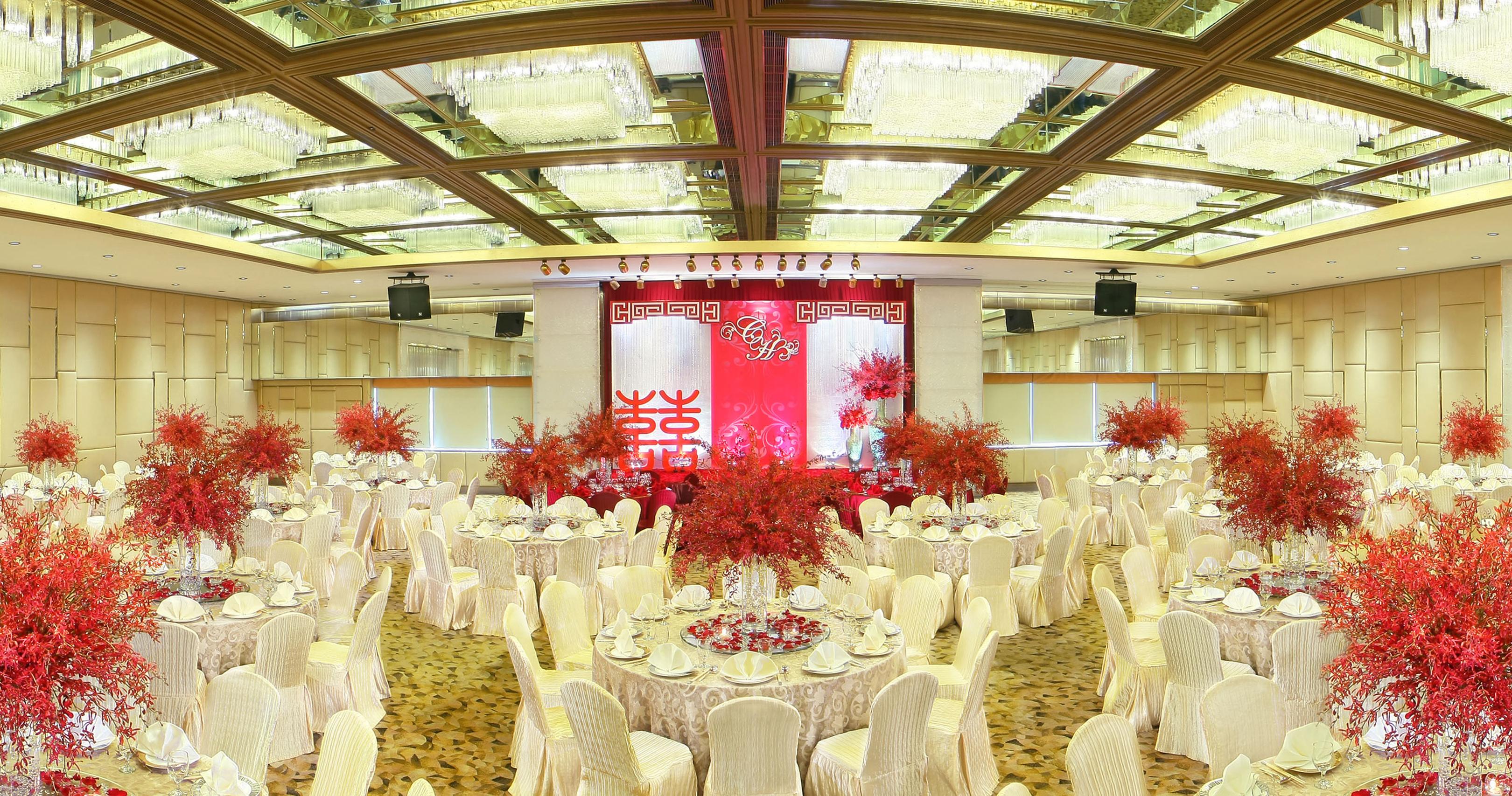 Regal Riverside Hotel