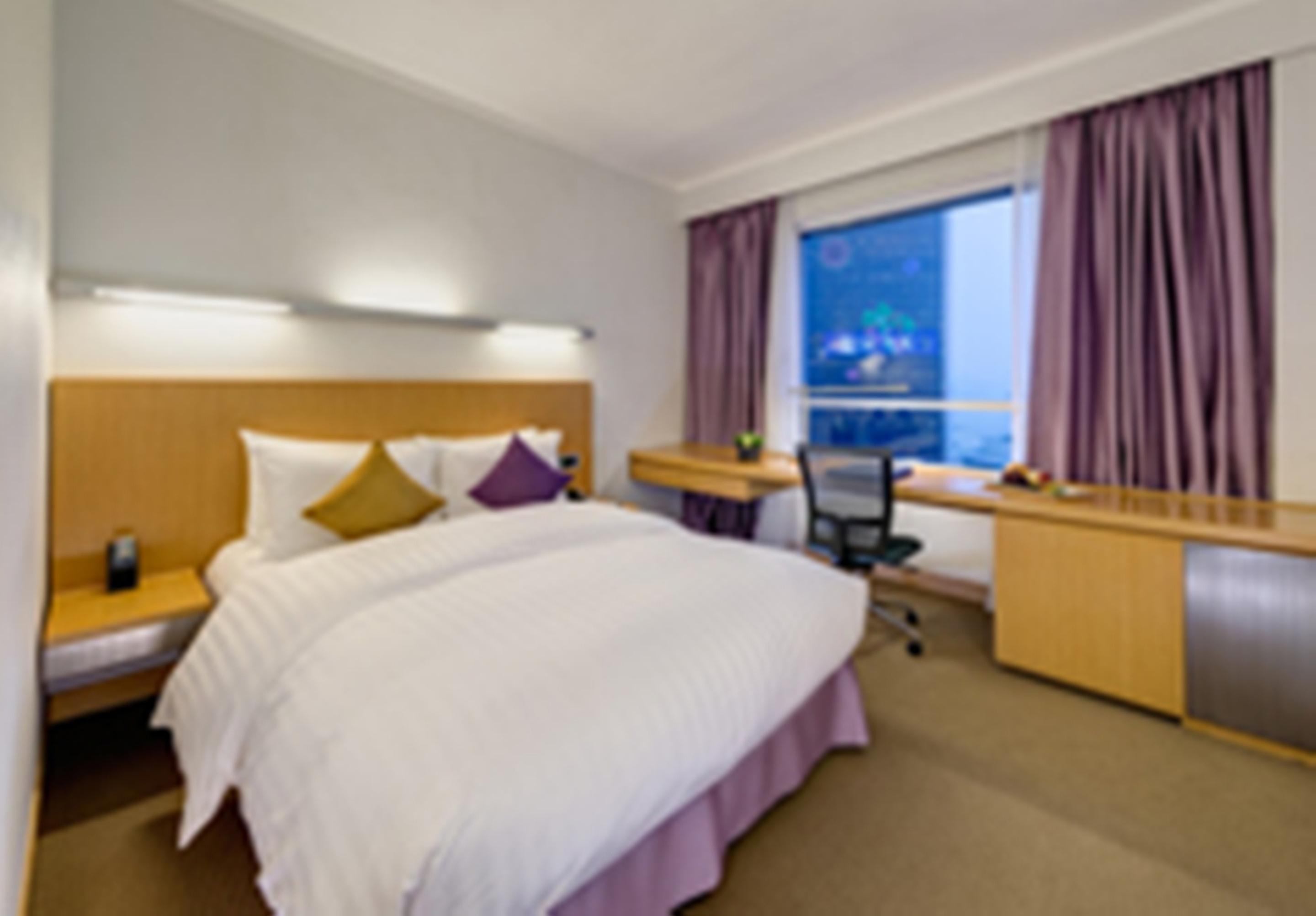 Hotel Novotel Century 4*
