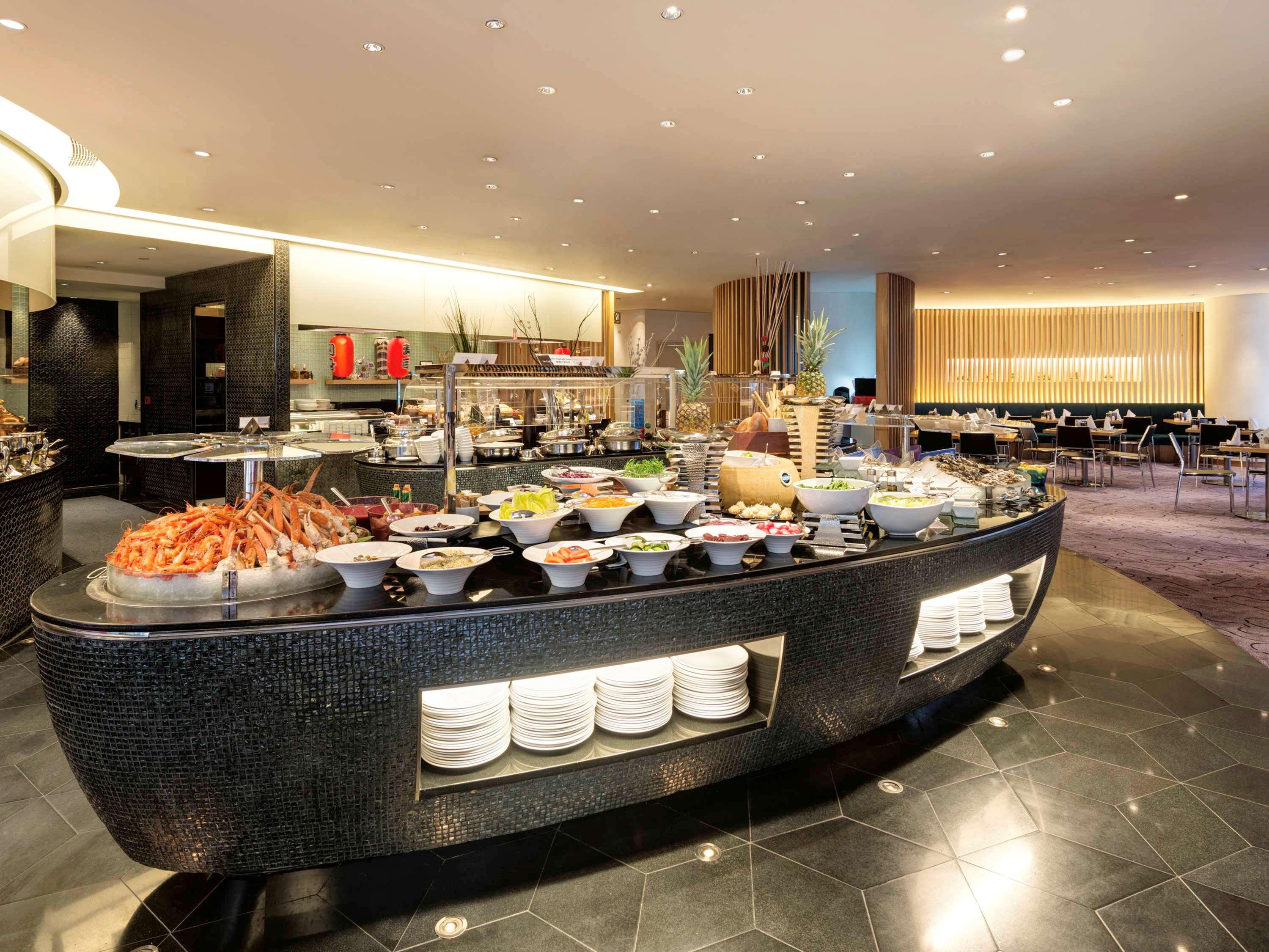 Novotel Century
