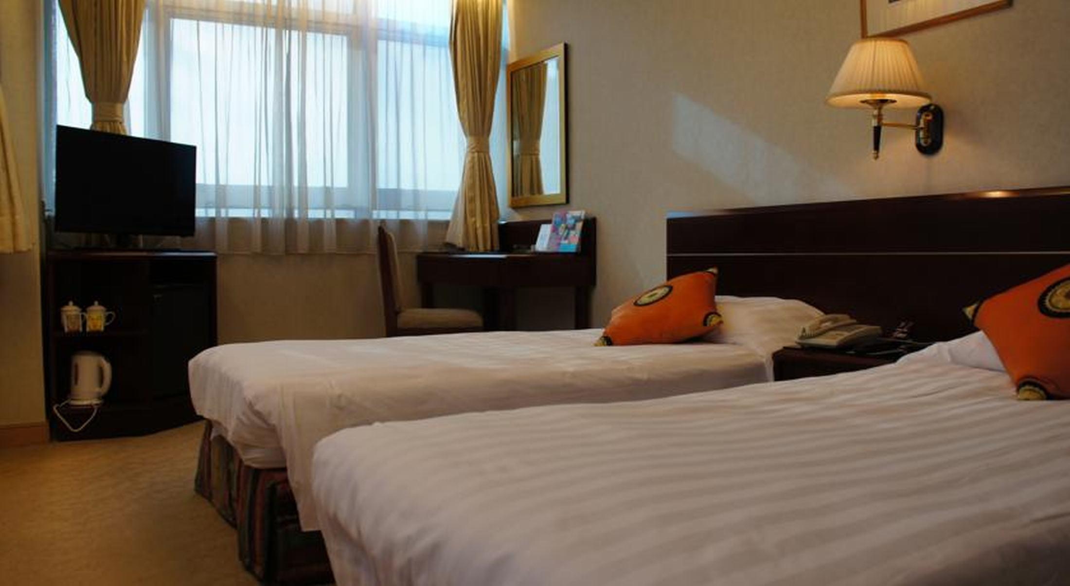 Hotel West 3*