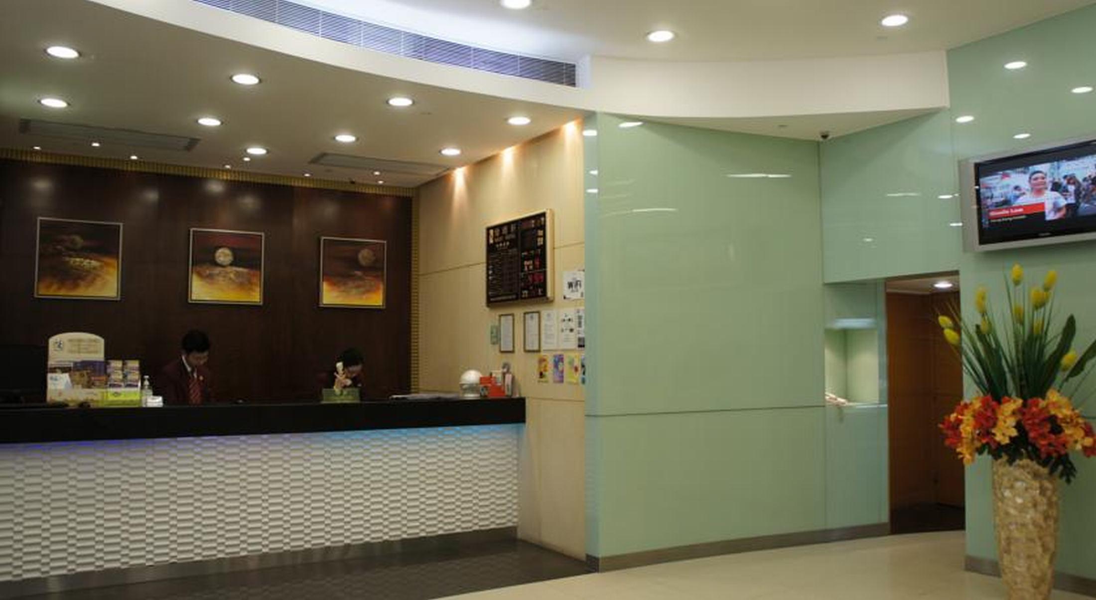 West Hotel 3*