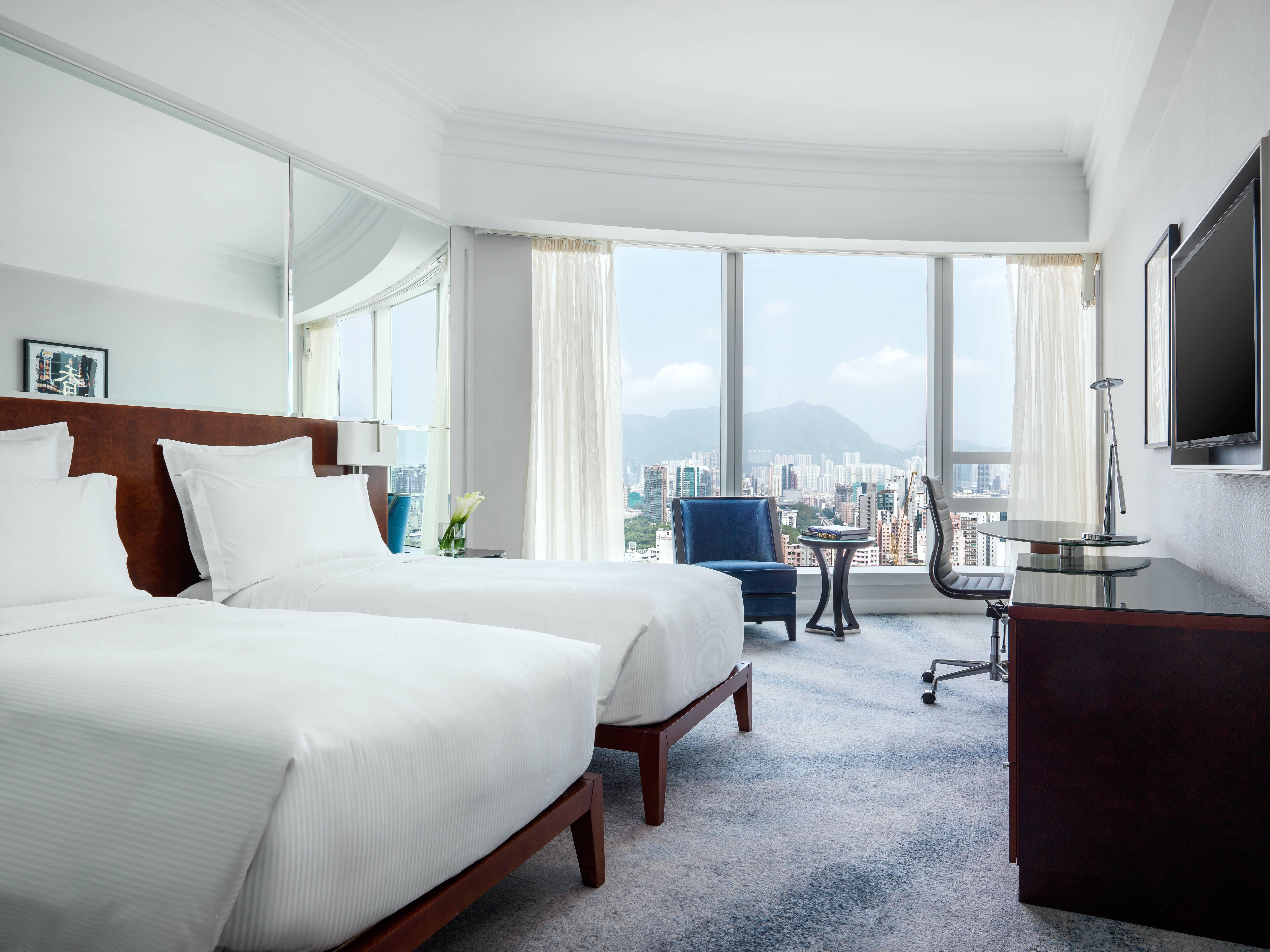 Cordis, Khách sạn 5*