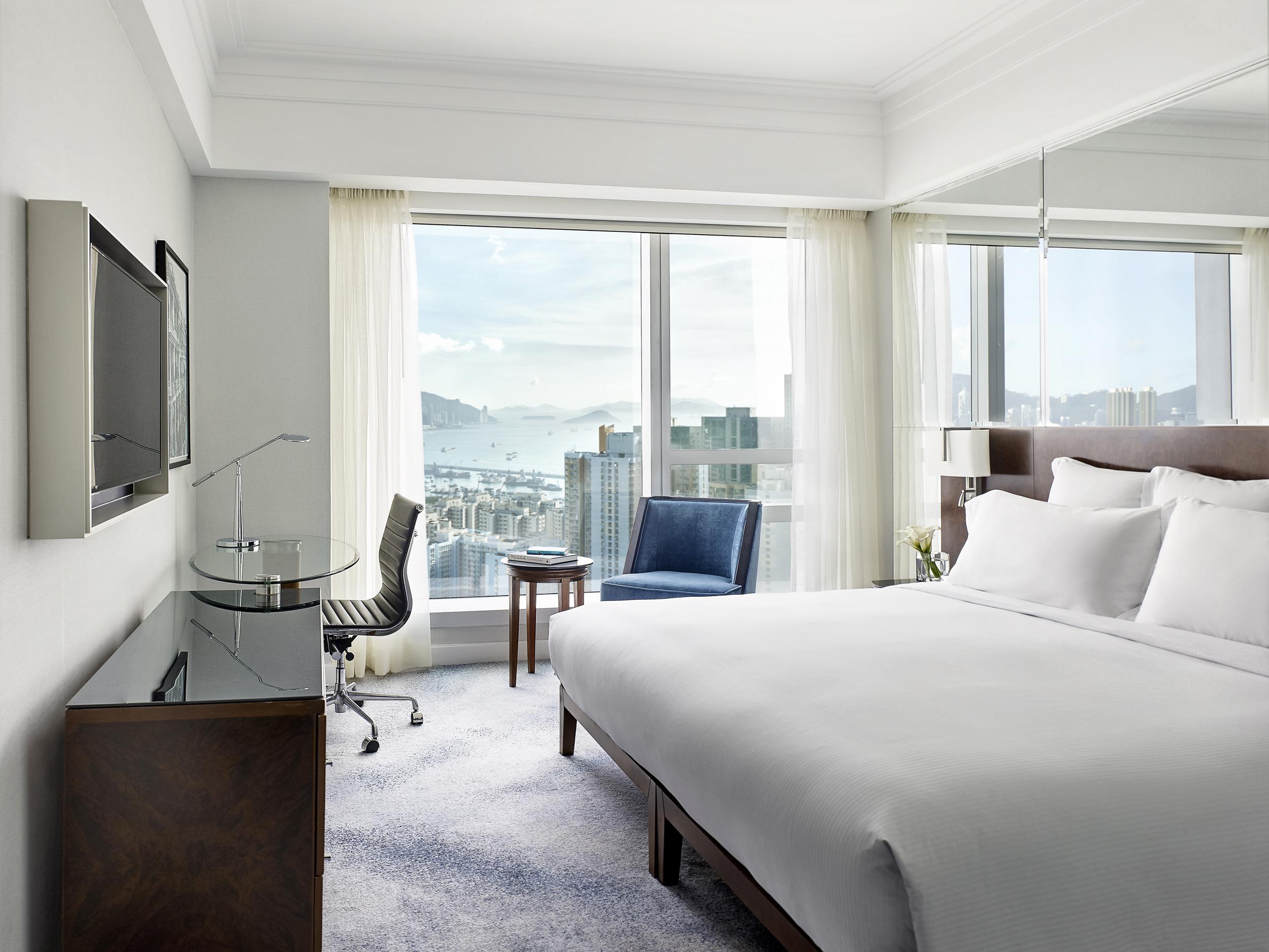 Cordis, Khách sạn 5*