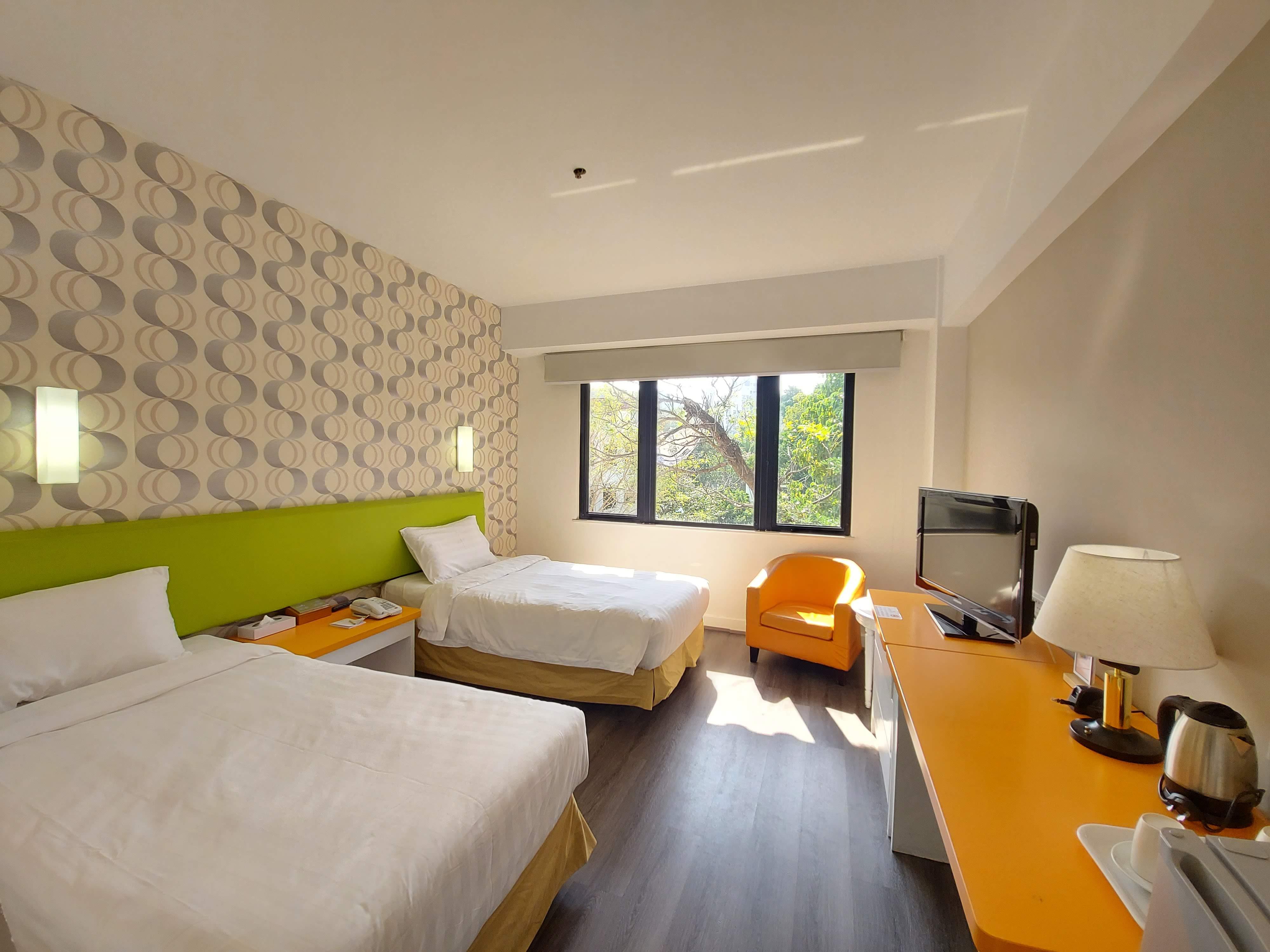 Silvermine Beach 4*