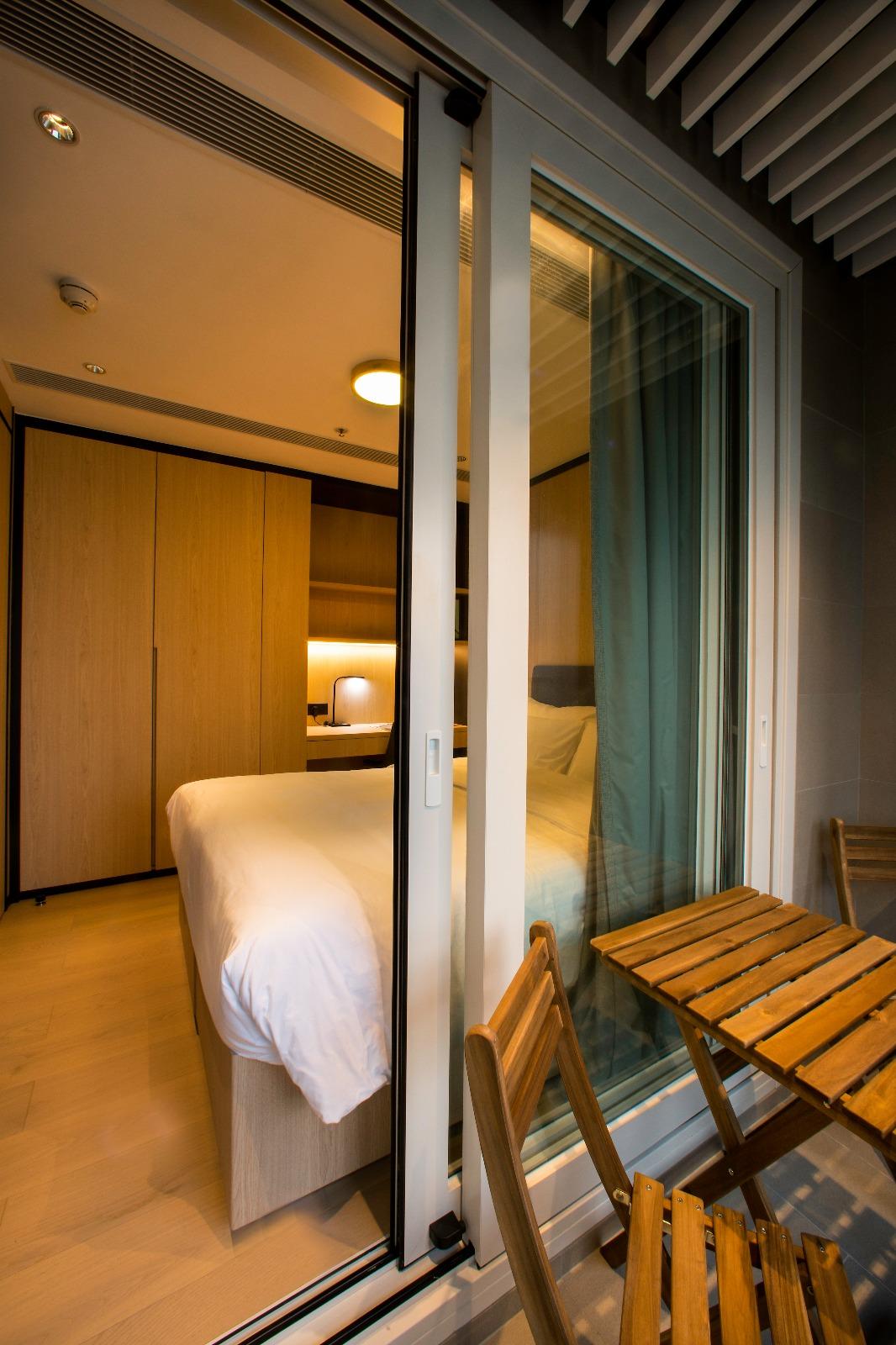 Cm+ And Serviced 4* Hong Kong