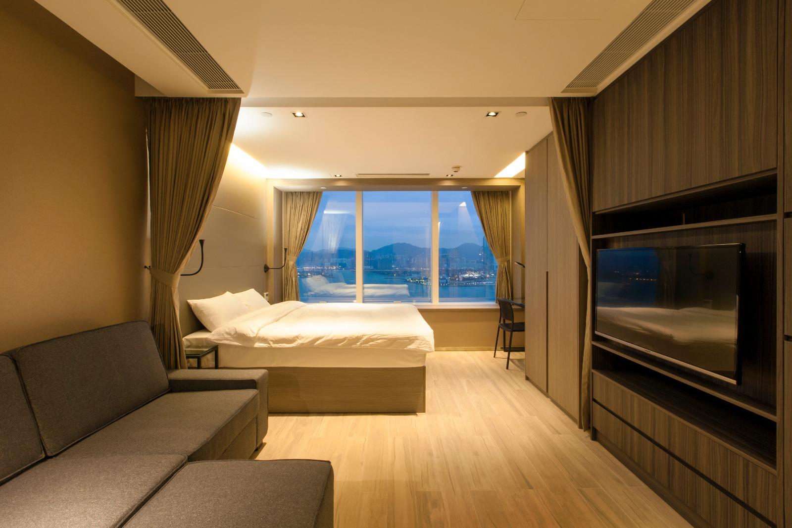 Cm+ And Serviced 4* Hong Kong