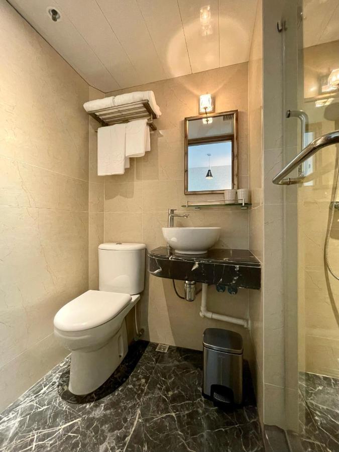 Lander Grand Hotel