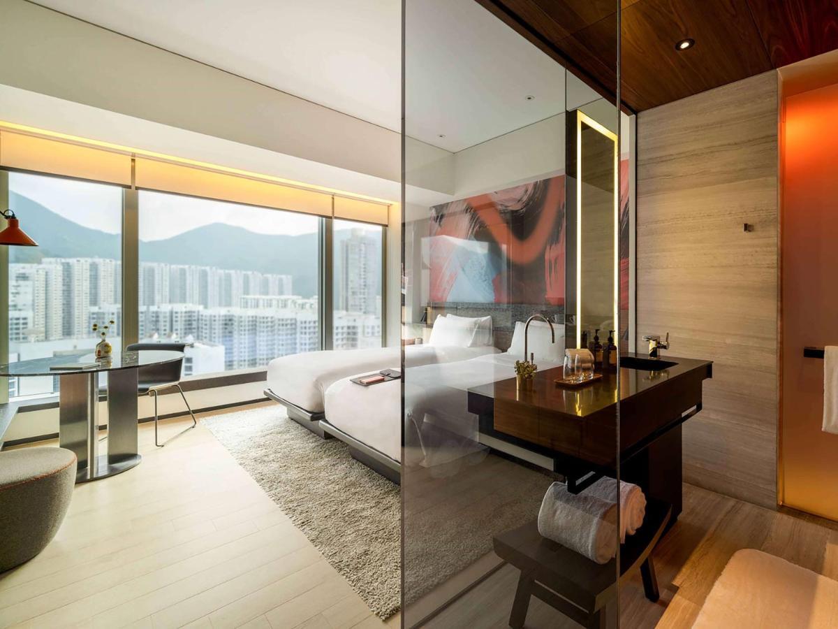 East 5*