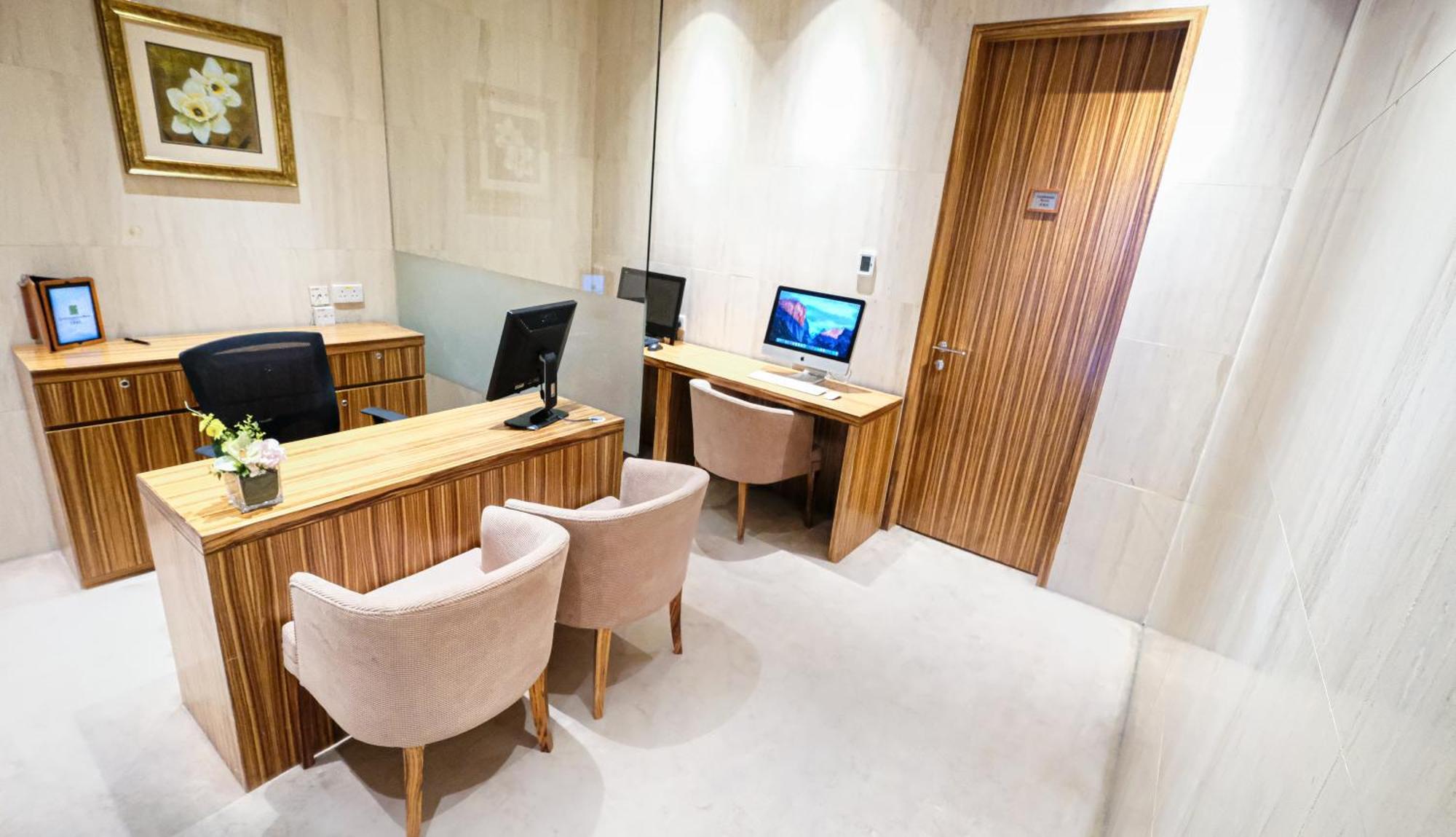 Gloucester Luk Kwok Hotel