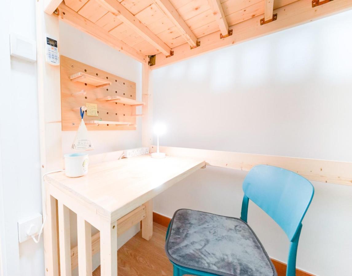 Homestay Coliving - Lockhart Road 388 *