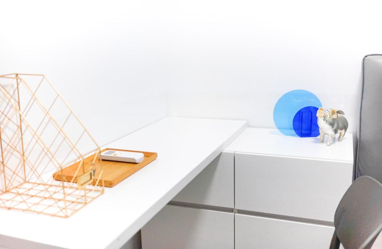 Homestay Coliving Space - Hennessy Road 113 Wan Chai Mtr