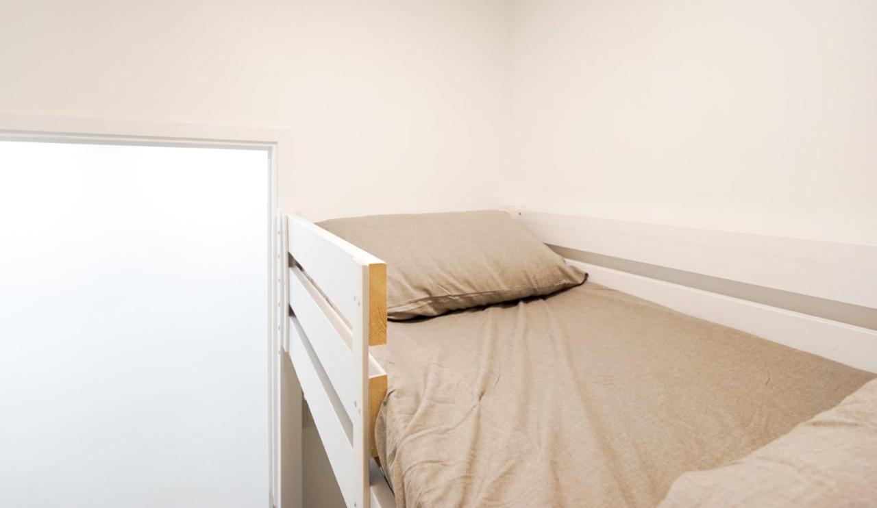 Homestay Coliving Space - Hennessy Road 113 Wan Chai Mtr Hong Kong