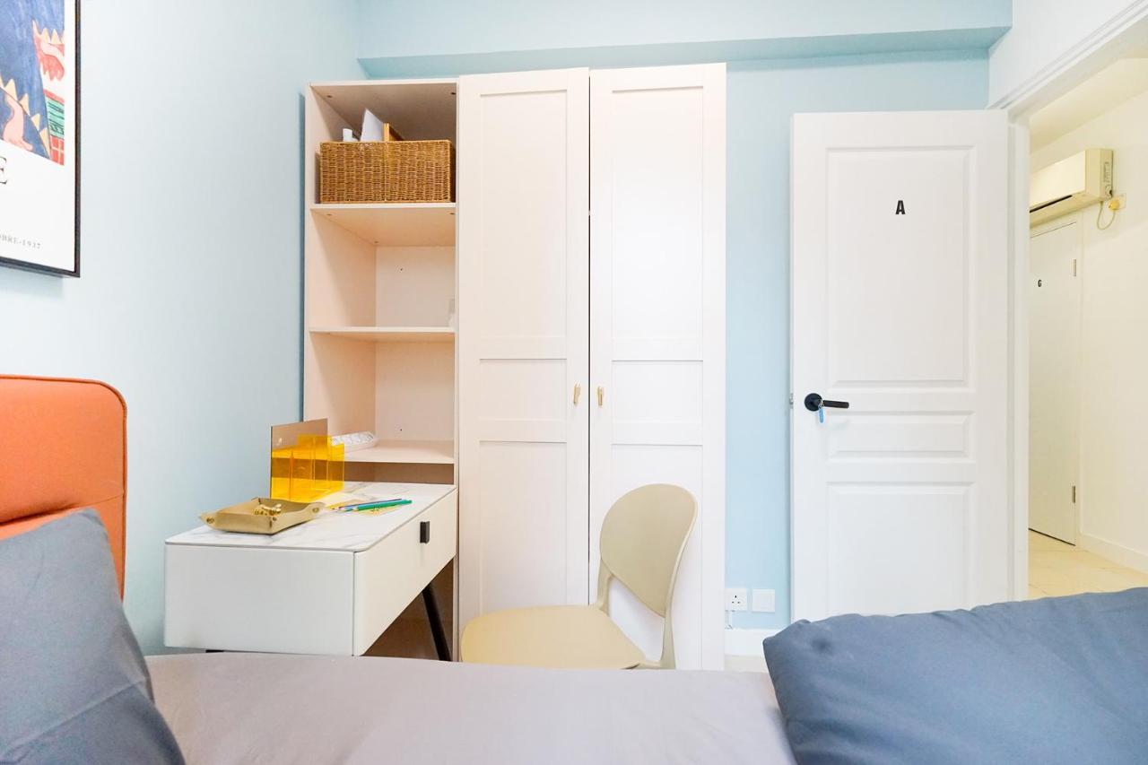 Student - Lockhart Road 137 Hong Kong