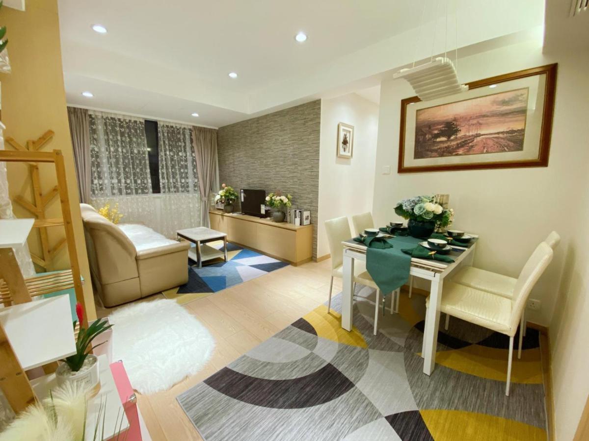 Happy Valley Luxe: Central 3-bedroom Apartment