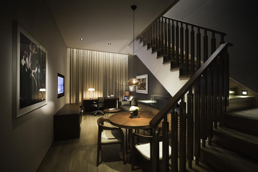 Nina Kowloon East Hotel
