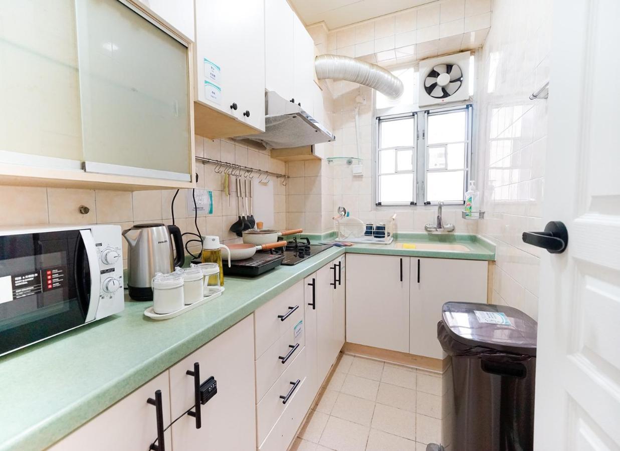 Homestay Student - Lockhart Road 137