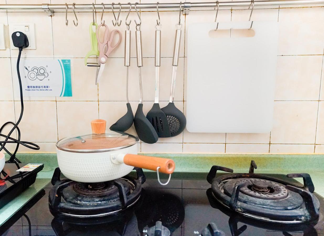 Homestay Student - Lockhart Road 137