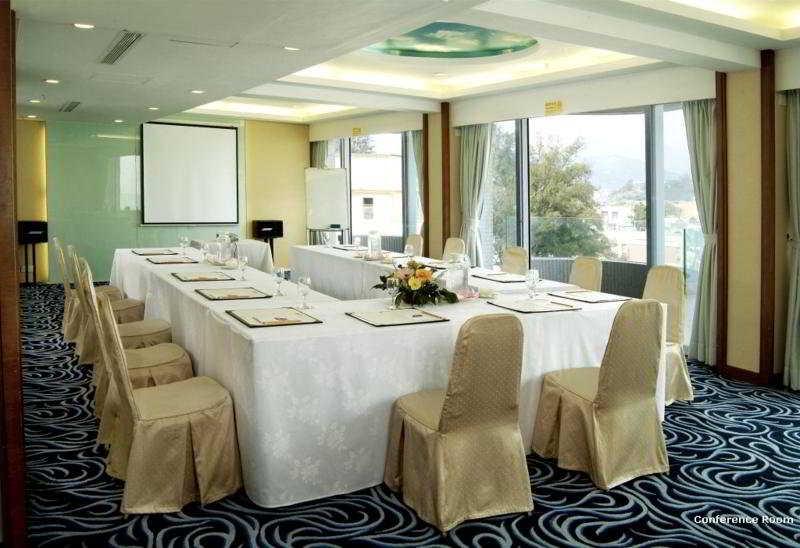 Warwick Cheung Chau 3*