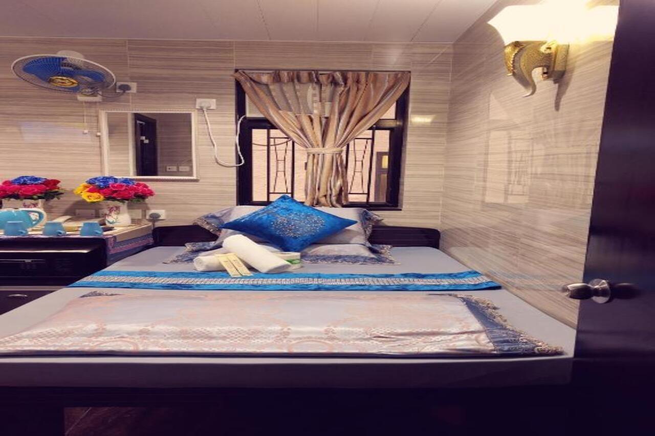 Budget Block D 10th Floor Guest house *