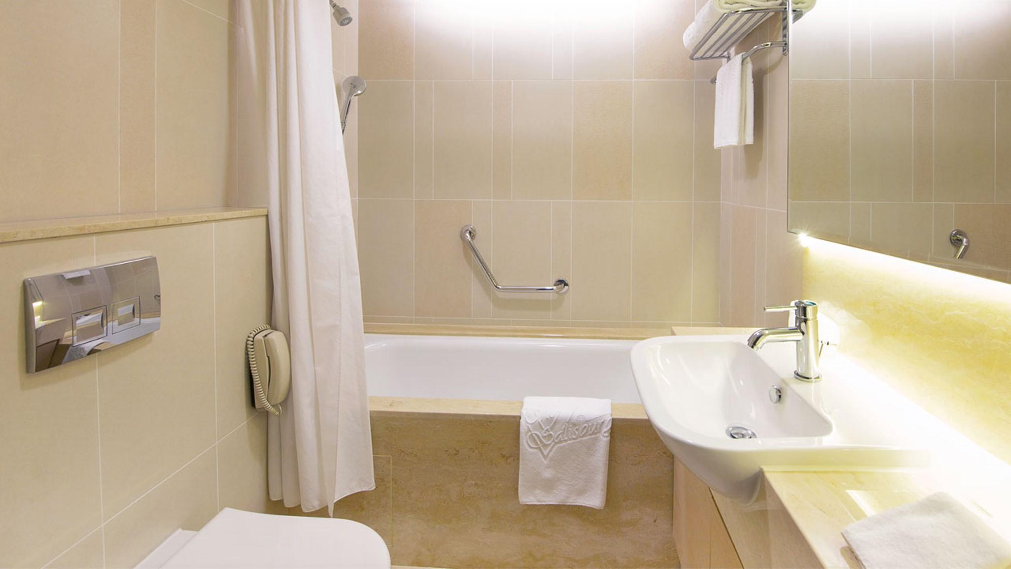 Hotel The Salisbury - Ymca Of