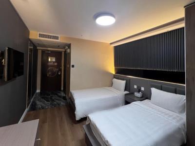 Walden 3* Hong Kong