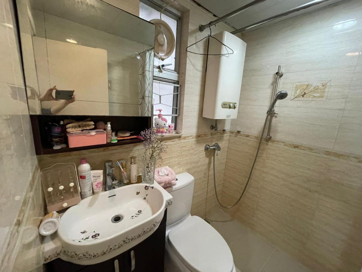 Family 2 Bedroom At Tai Wai Apartment *