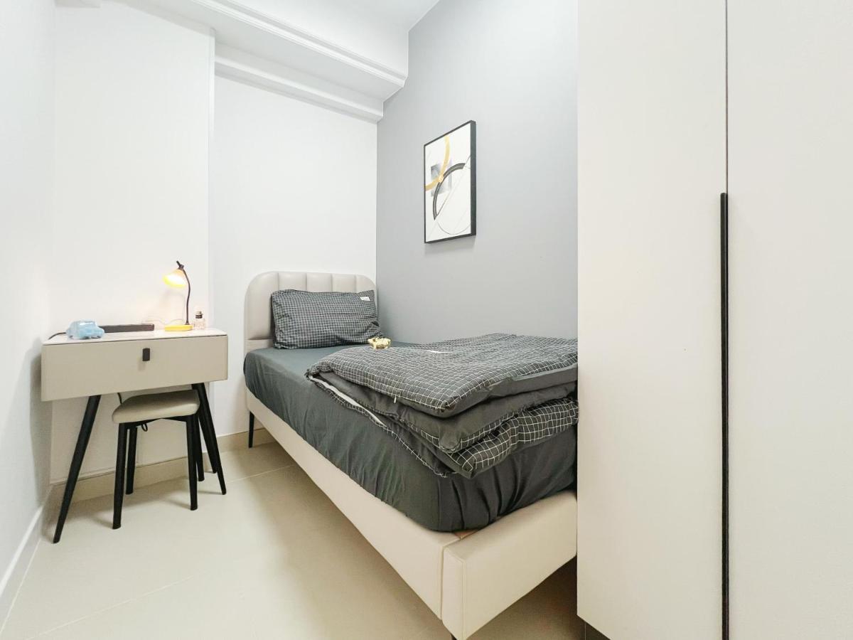 Student - 5 Man Cheong Street *