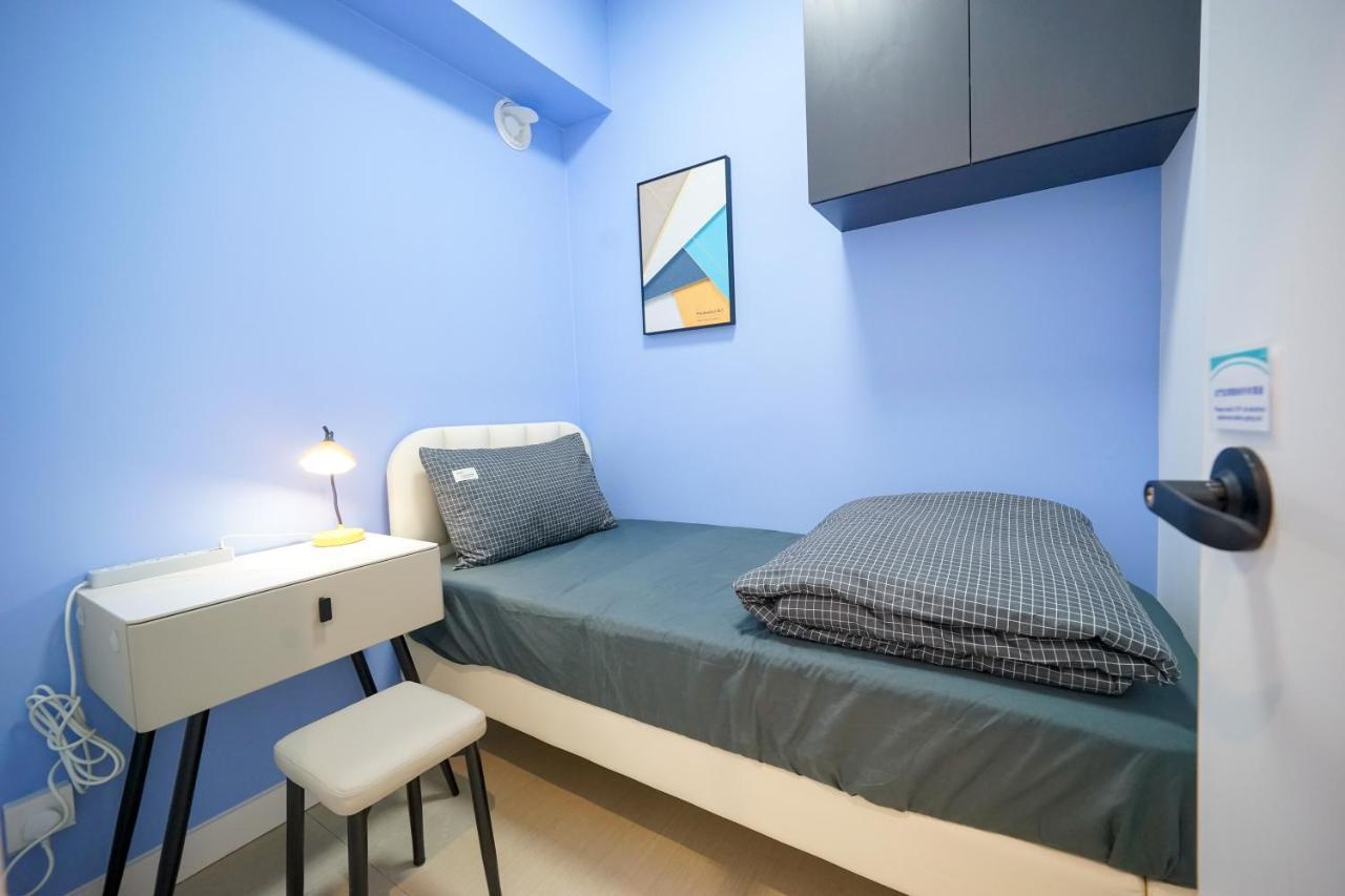 Student - 276 Gloucester Road Hostel Hong Kong