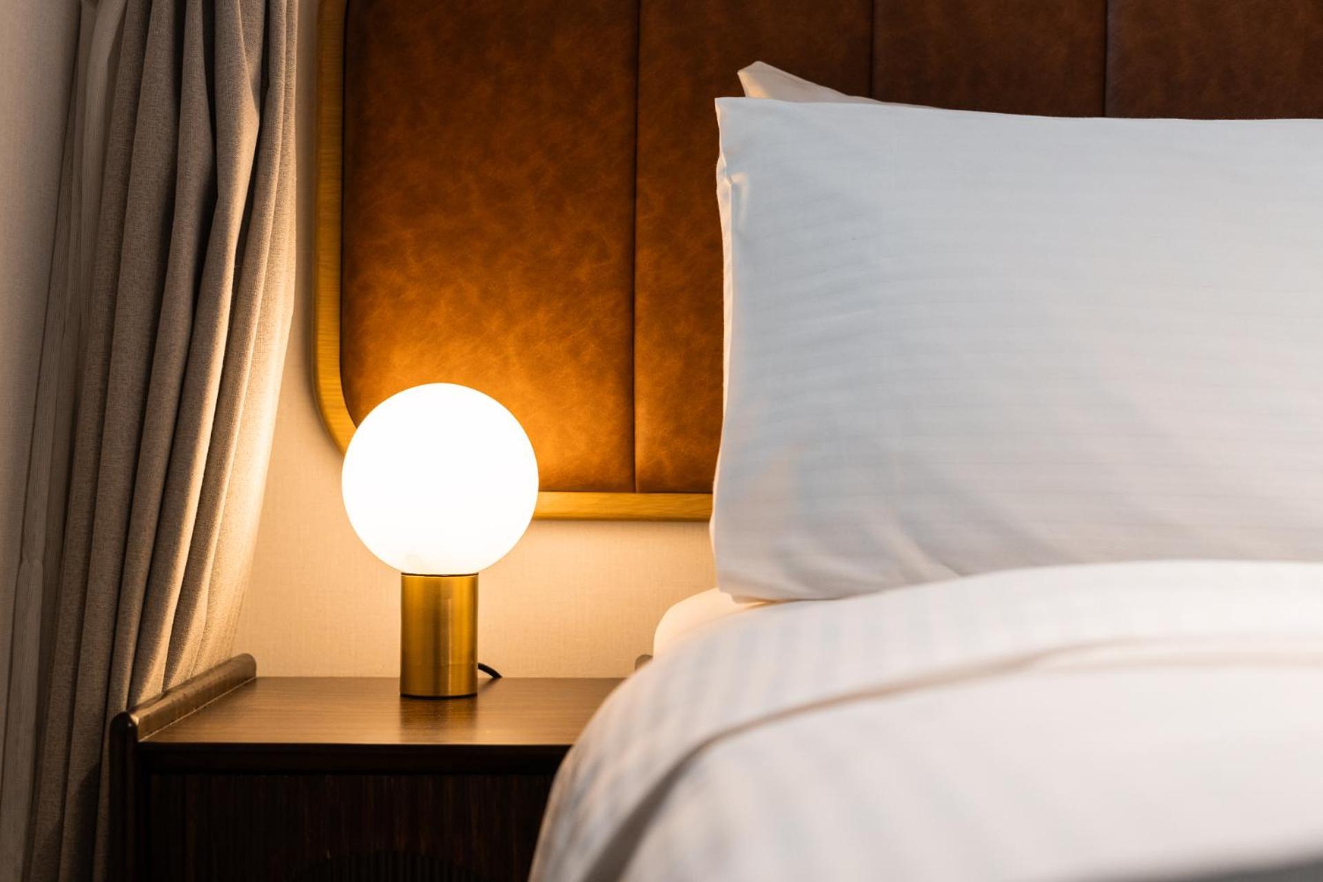 Dash Living On Hollywood Hotel