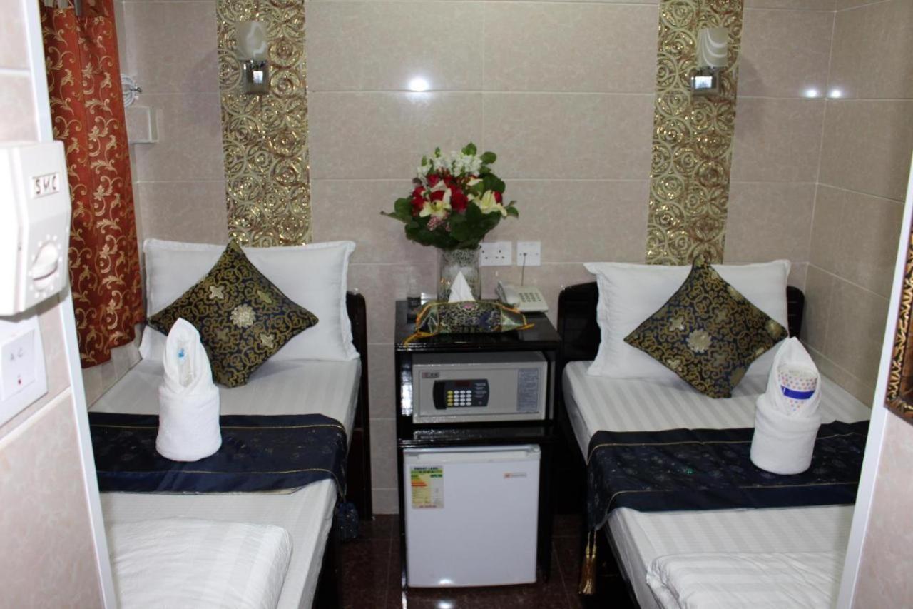 Strawberry Guest house 2*