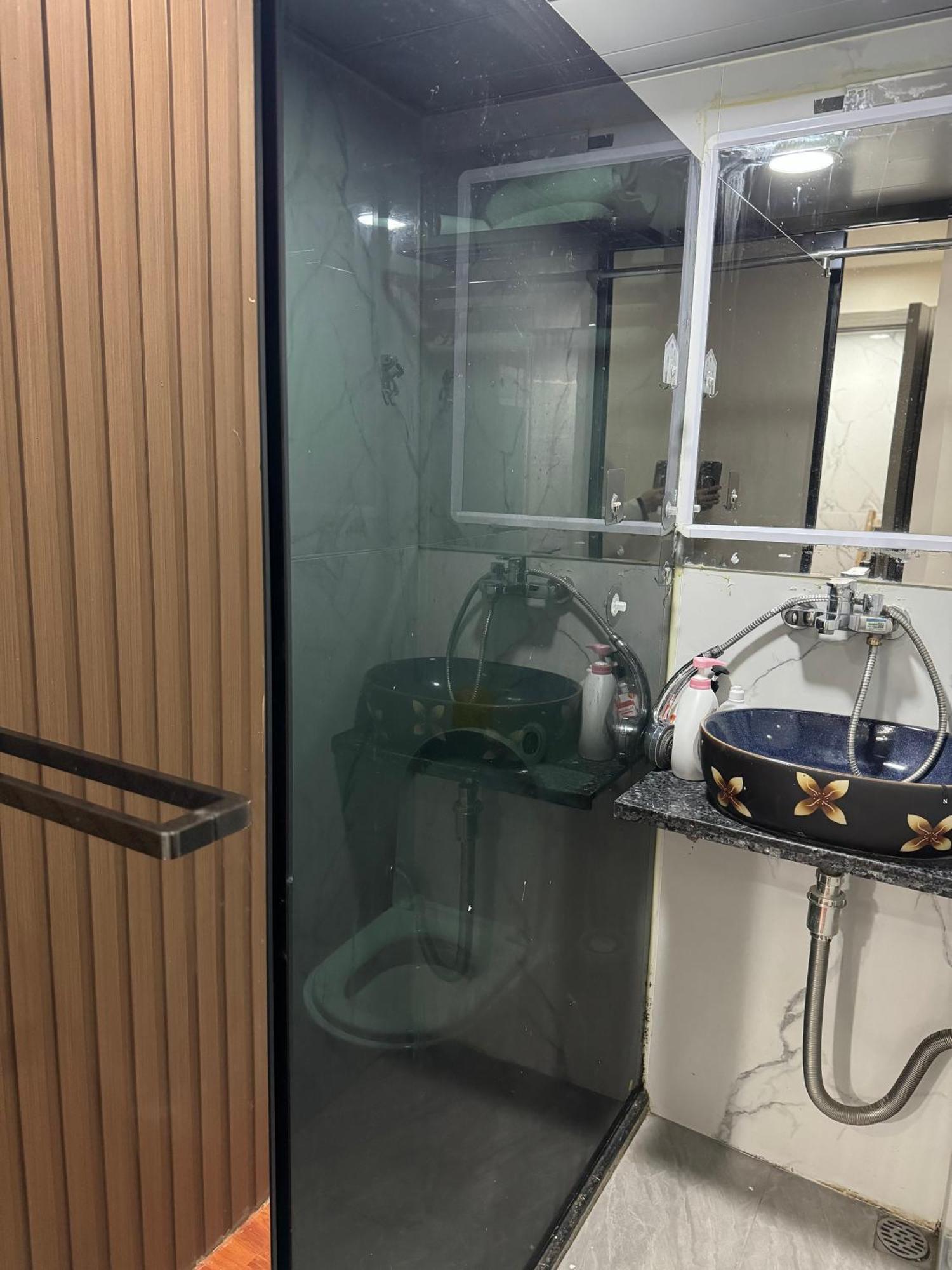 Sleep Cubee Capsule hotel *