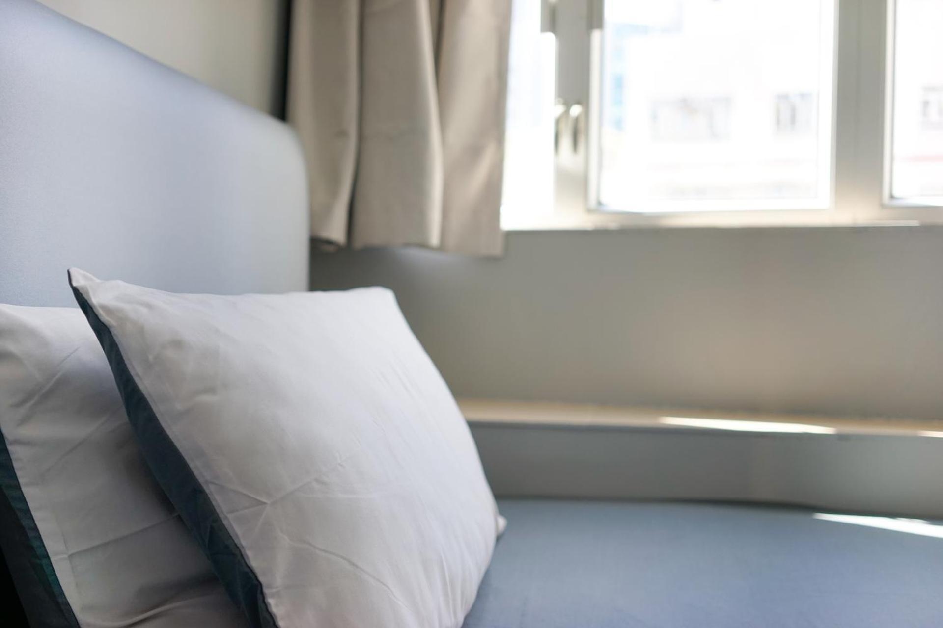 Homestay Student - 294 Hennessy Road