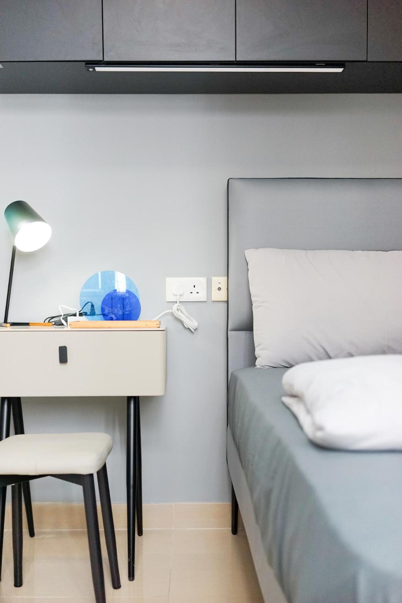 Homestay Student - 294 Hennessy Road