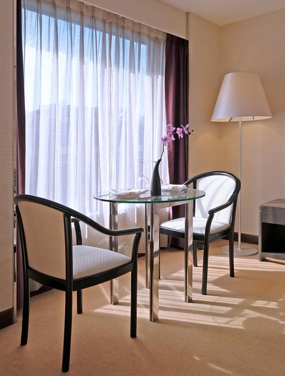 Prudential 4* Hongkong