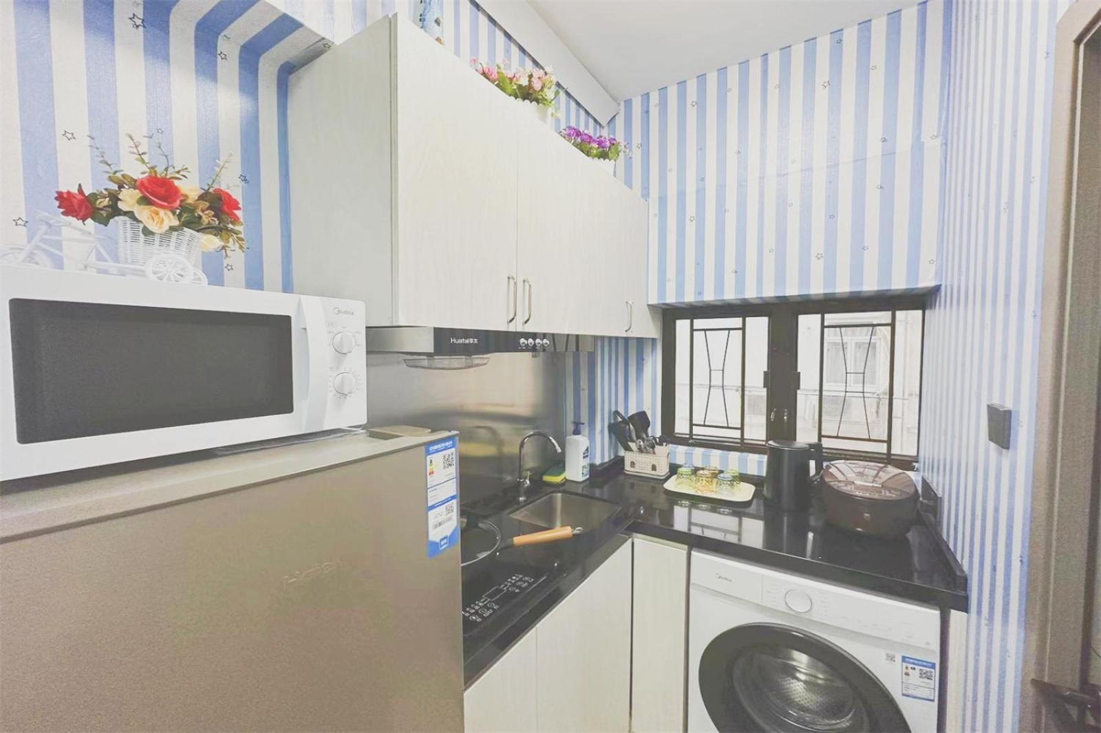 Pangsapuri 4br10pax, 2bar ,1mins Mtr *