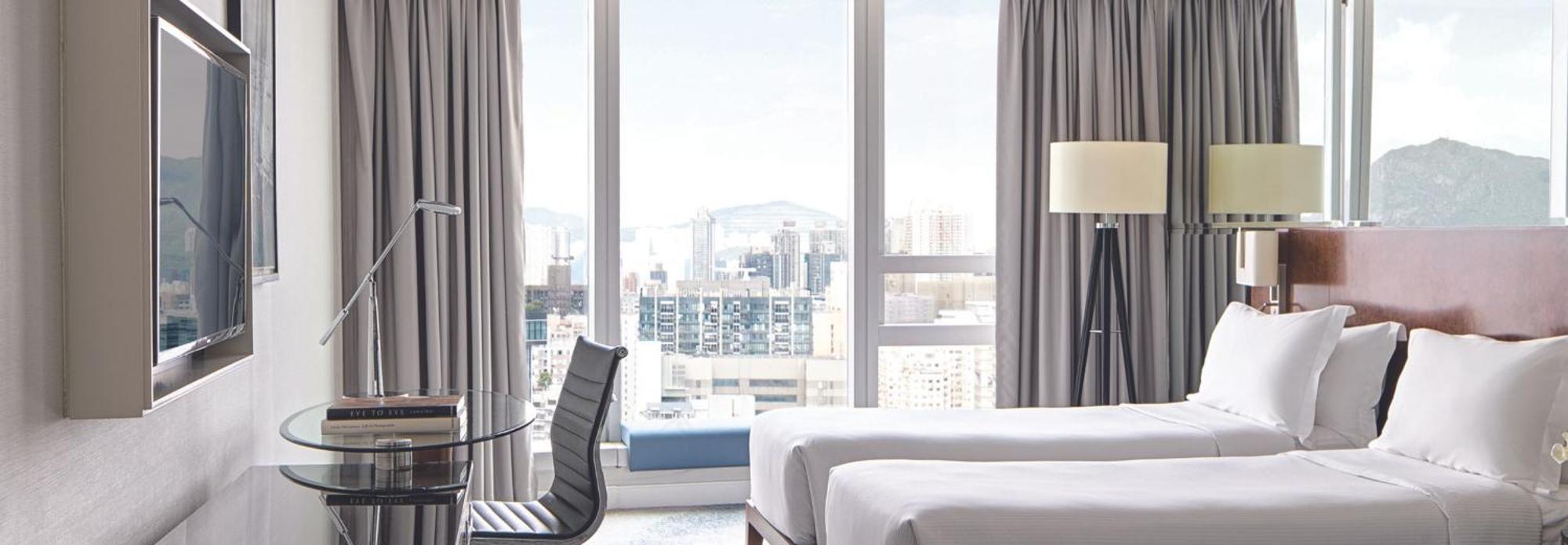 Cordis, Khách sạn 5*