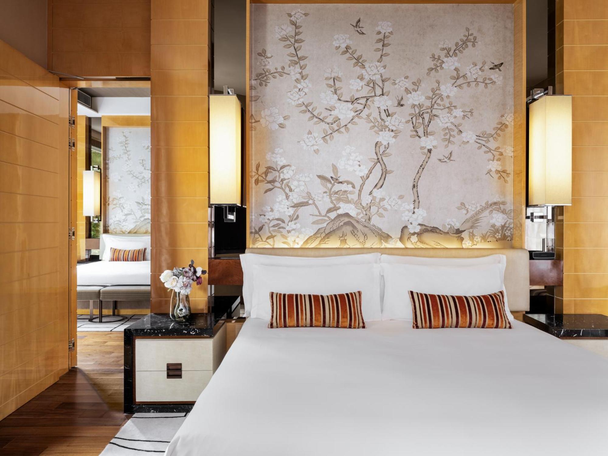 The Olympian Hotel 5*