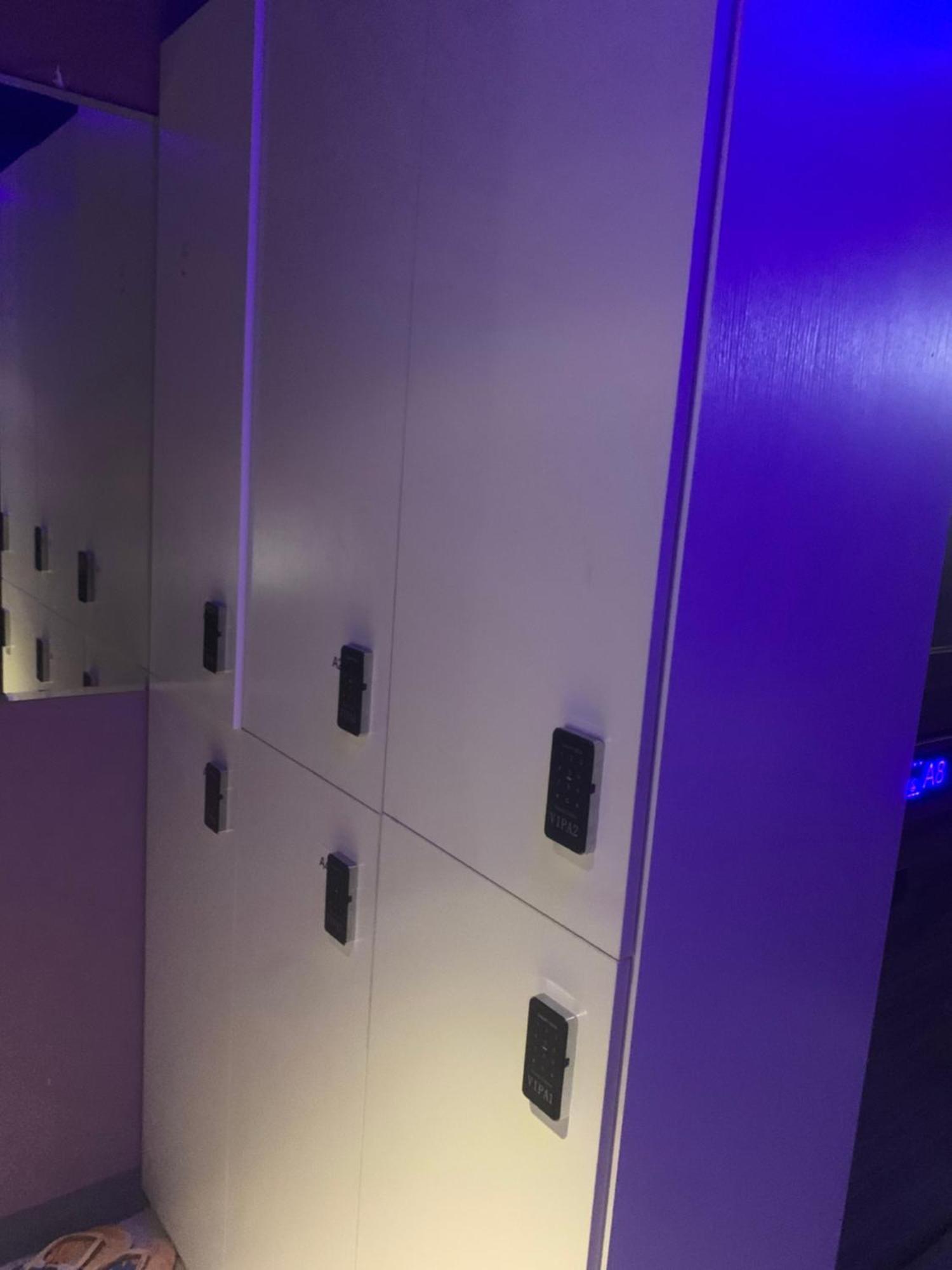 Capsule hotel Sleep Cubee