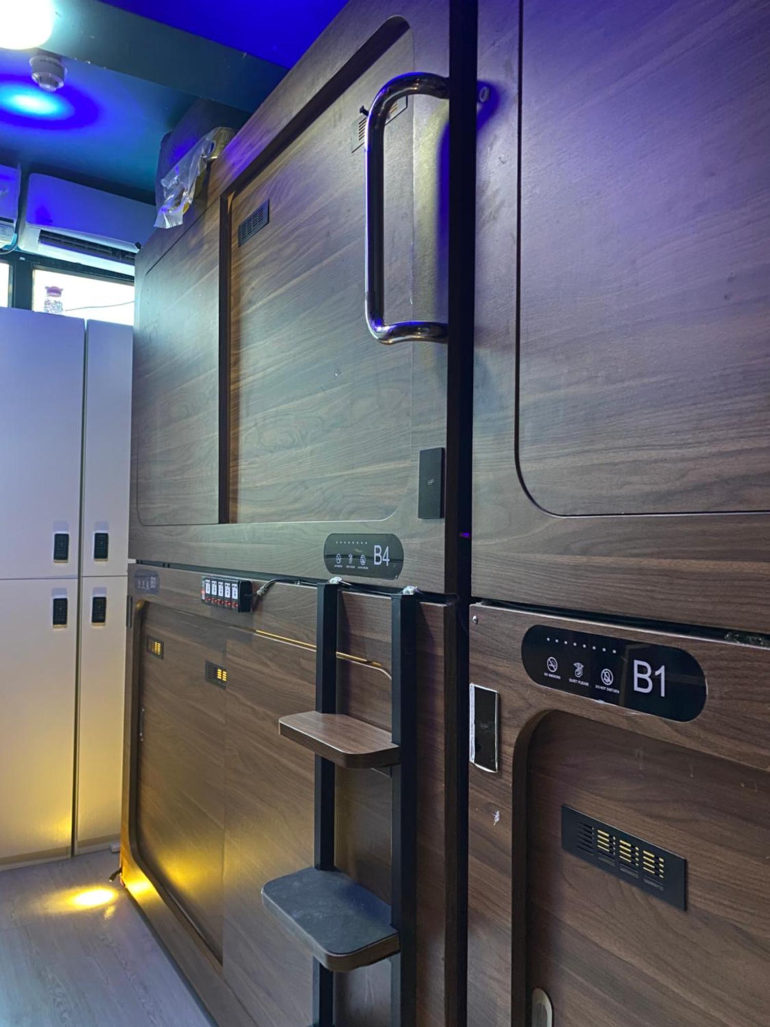 Capsule hotel Sleep Cubee *