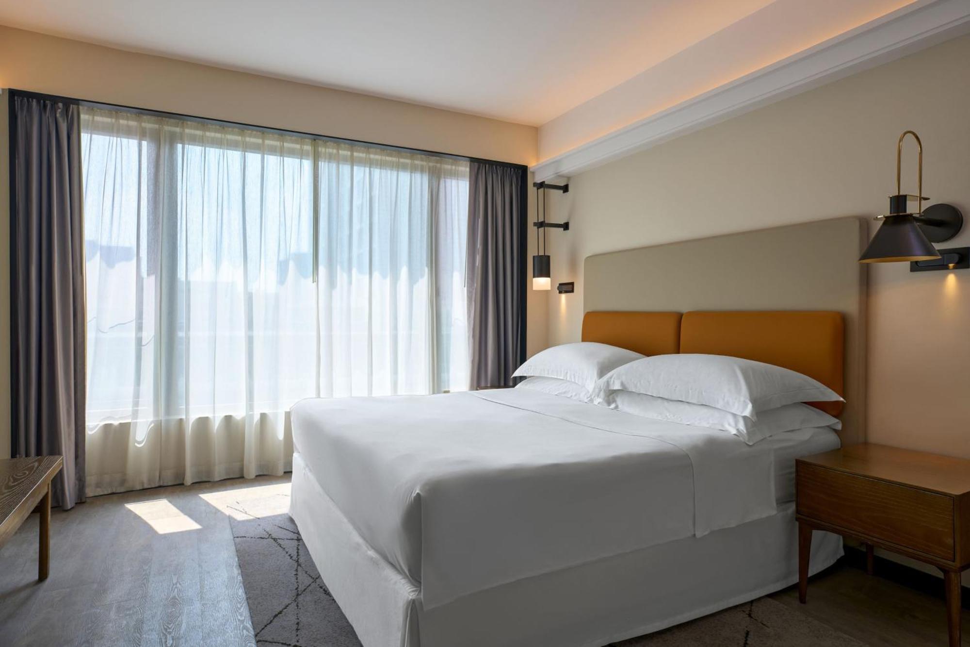 Sheraton & Towers 5* Hong Kong