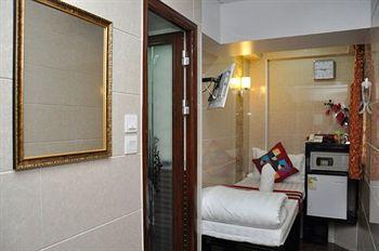 Hotel Pearl - 10th Floor 2*