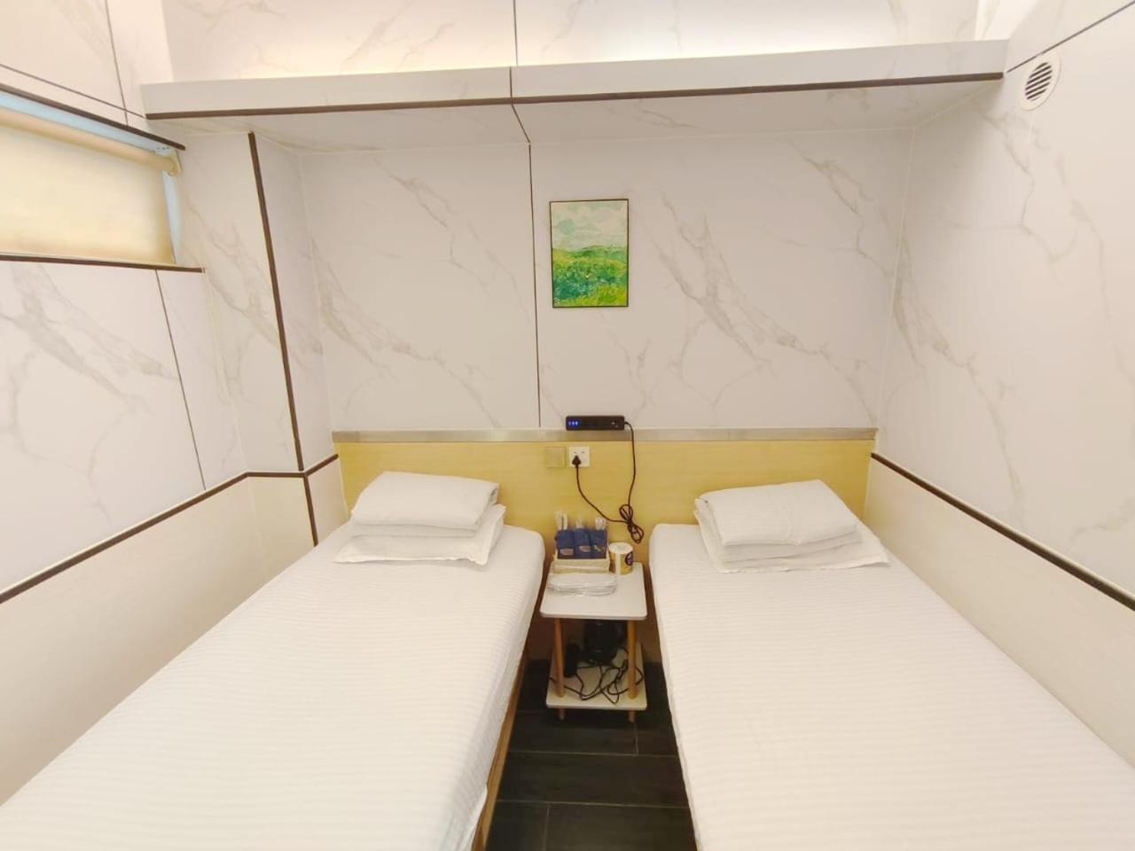 L'etoile Hella Guest house Hong Kong