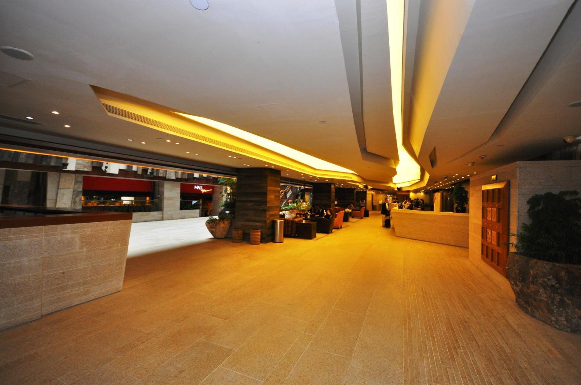 The Salisbury - Ymca Of 4*