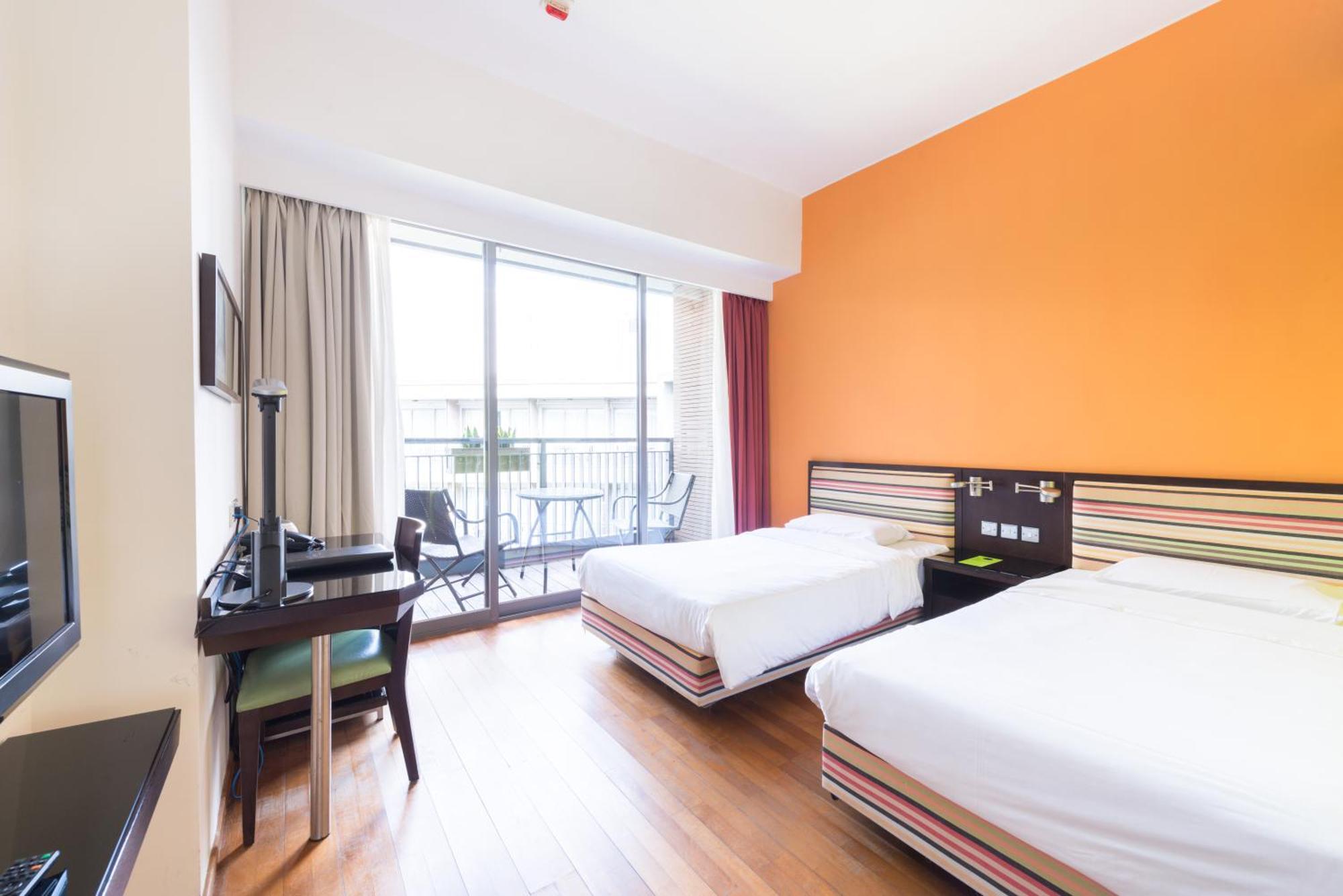 Hotel Y Loft 3*
