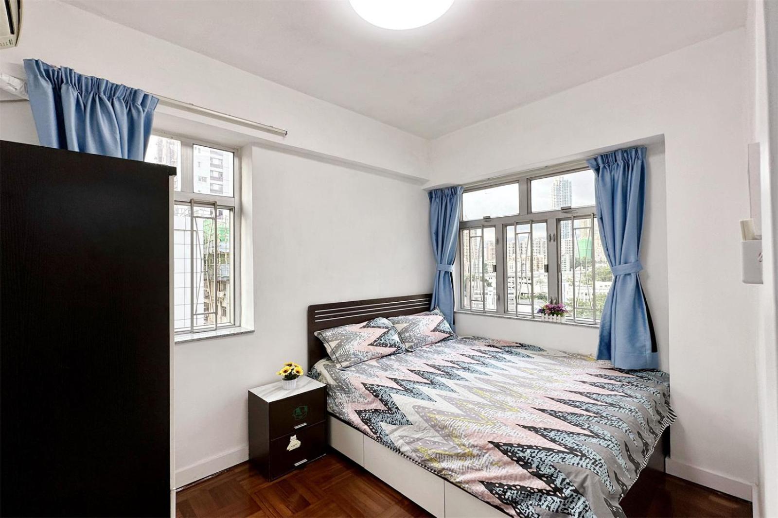 Fantastic Queen Beds, 4rms Beside Mtr Grand 14ppls 2 Bathrm Hong Kong
