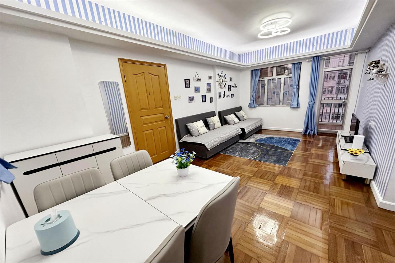 Fantastic Queen Beds, 4rms Beside Mtr Grand 14ppls 2 Bathrm *