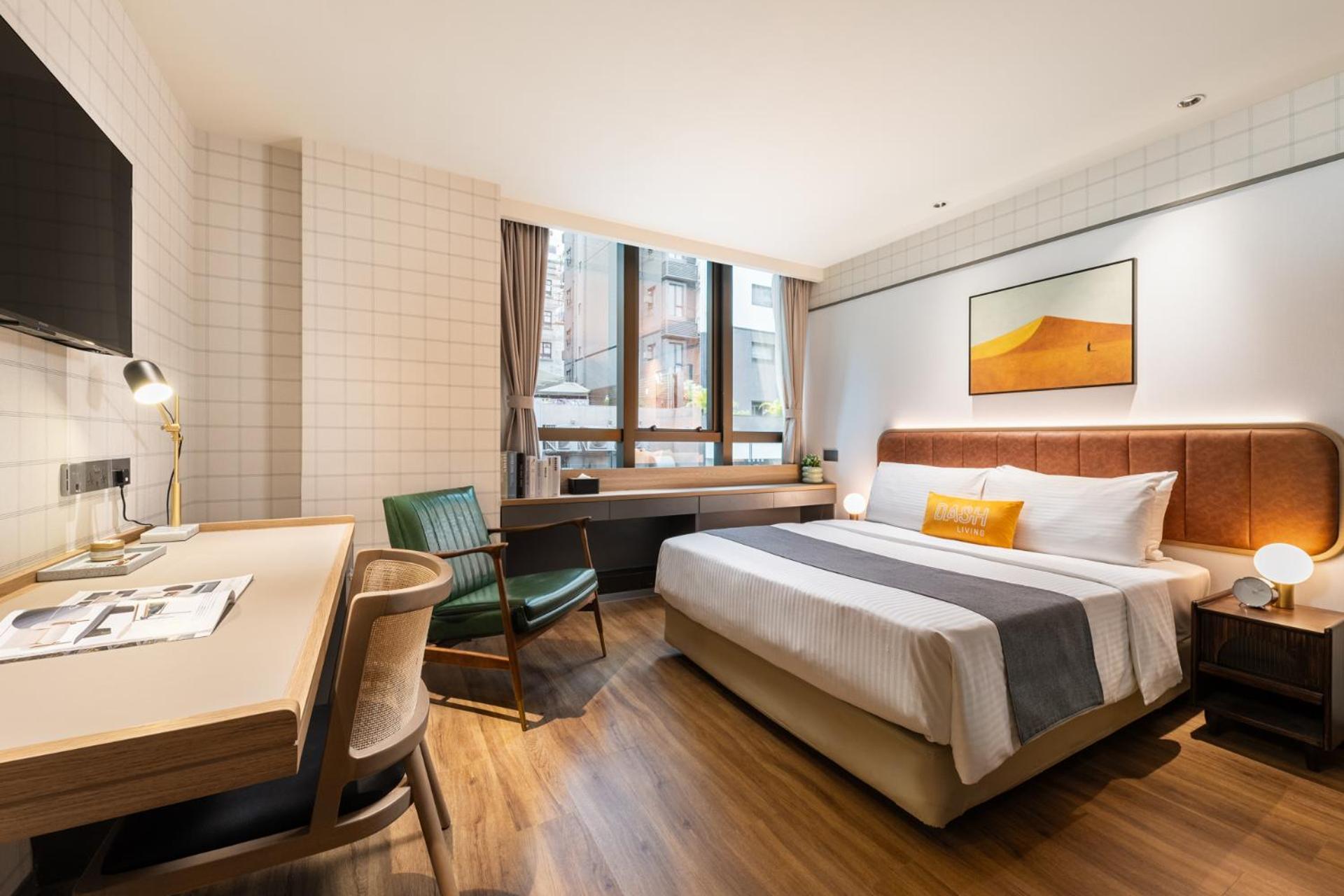 Hotel Dash Living On Hollywood