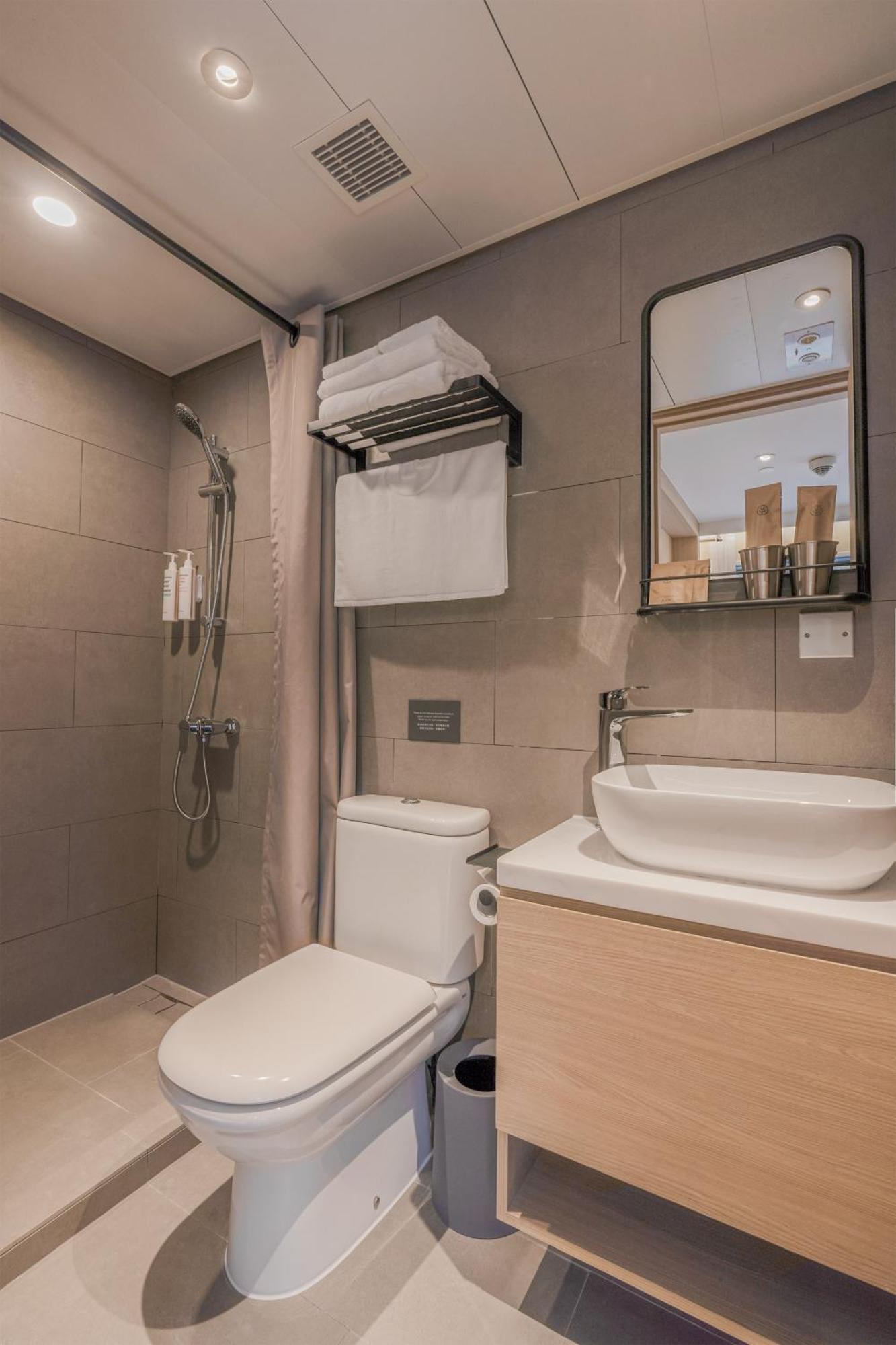 Urbanwood Ap Lei Chau Hotel Hong Kong